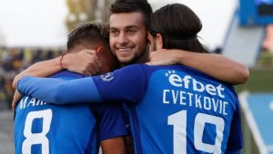Бомбата на Gol.bg се потвърждава: Фирма на Васил Божков ще налива пари в Левски?