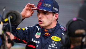 Верстапен с ново наказание след драмата в Джеда