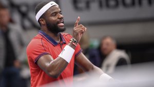 Тиафо спря Циципас на осминафиналите във Виена 