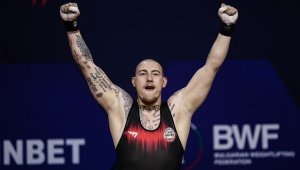 Христов посвети на новородения си син медала от Европейското