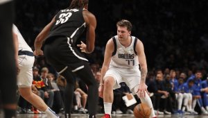 Лука превзе Ню Йорк с чудовищен трипъл-дабъл срещу Кайри и Дюрант