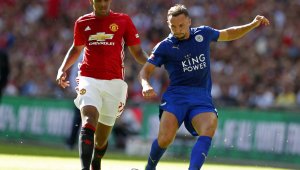 Нови супер новини в Лестър, и Дринкуотър преподписа