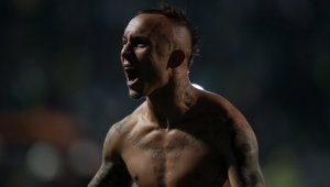 Евертон в Евъртън? Дортмунд иска да развали играта на думи