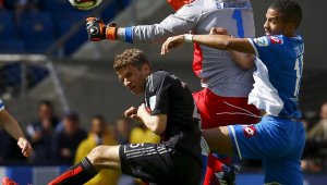 Байерн напомпа самочувствието с постна победа