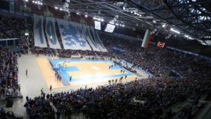Тити Папазов събра 10 000 ултраси в "Арена Армеец" за спасението на Левски
