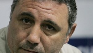 Камата би и лидера в ЮАР