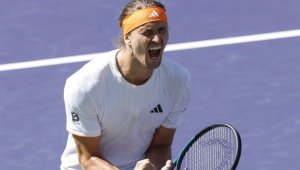 Зверев направи "геврек" на Серундоло