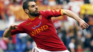 Легенда на Рома похвали Милан