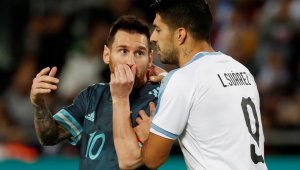 4 гола от 4 суперзвезди при равенство между Аржентина и Уругвай + ВИДЕО