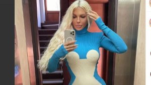 Сръбски национал ступа секси певица, забраниха му да я доближава + СНИМКИ