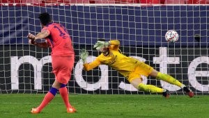 Реал и Барса спъват Ливърпул за 20-годишен 