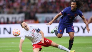 Нидерландия срази Полша и е близо до финалната четворка