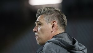 Голмайсторът на Евро 2000 поема Левски?