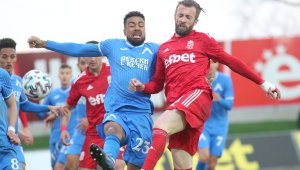 Жребият отреди: Любо Пенев дебютира срещу Левски