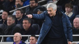 Специалния отново напомни за себе си! Вижте реакцията на Моуриньо срещу съдията + ВИДЕО