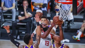 Ракетите шокираха Лейкърс, Маями пак срази Милуоки