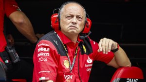 Скандал във Ферари пак праща шефа на отбора на дузпата