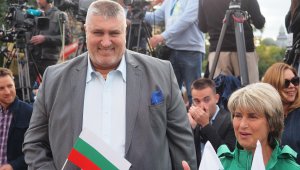 Стартира парадът с българските волейболисти