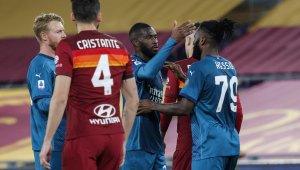 Милан си тръгна с победа от “Олимпико”