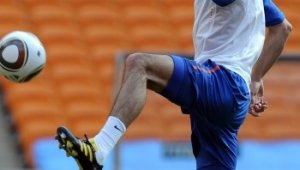 Ван Перси на линия за Уругвай