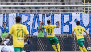 Македонците в екстаз: Наш Тричко унищожи Левски с 4 изстрела!