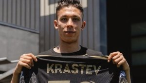 Филип Кръстев пак блести в САЩ, вкара "от пейката" за 5:1