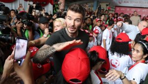 Бекъм стана рицар