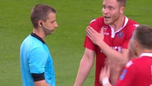Български рефер стана за смях в Европа + ВИДЕО