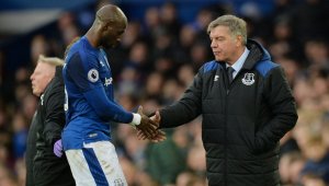 Евертън без Мангала срещу Ливърпул