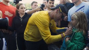 Държавата съди Ланс Армстронг за 100 000 000 долара