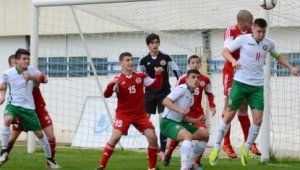 И Кун не спаси юношите от бой срещу Хърватия