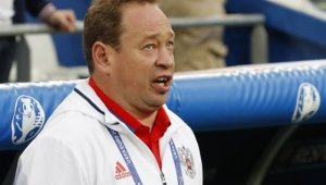 Първа оставка на Евро 2016. Слуцкий заряза Русия