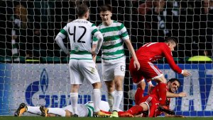 Кървав гол прати Байерн на осминафиналите + ВИДЕО