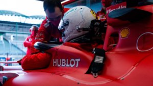 Шефовете на Ферари са виновни за хаоса 