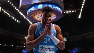 Янис прати Гърция в Париж, Бразилия и Испания също са там