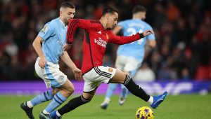 Юнайтед заменя „Фиджет спинъра“ с провал на Интер