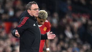 Пак издънка! Юнайтед не успя да победи последния Бърнли 