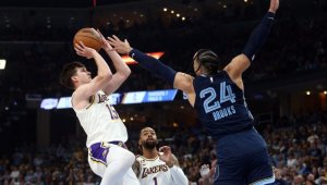 Езерняците сразиха Мемфис с неочаквани герои