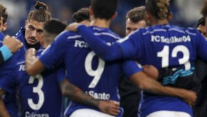 Нападателите на Шалке си пречат