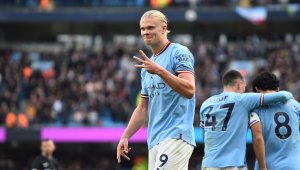 Бабата на Холанд разкри една от тайните му