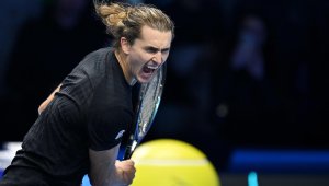 Трета титла на Финалите на ATP? Зверев тресна Шелтън 