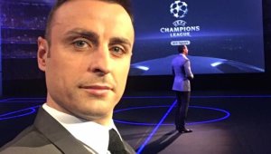 Страхотен жест на Бербатов! Покани младите ни таланти да се докоснат до световни легенди!