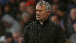 Юнайтед дава 65 млн. лири на Моуриньо