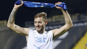 Яблонски се отдалечава от Левски