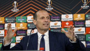 Мега оферта за Алегри от Саудитска Арабия, феновете не го искат