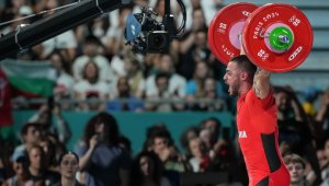 Карлос Насар счупи и световния рекорд