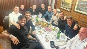 Кръчми в компанията на Благо „Джизъса“ попречиха на Цървена звезда в ШЛ