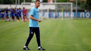 Генчев стопира милионен трансфер на Левски