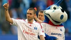 Хамбургер продължи атаката на титлата