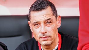 "Червен" тартор към Томаш: Пали, нещастнико!